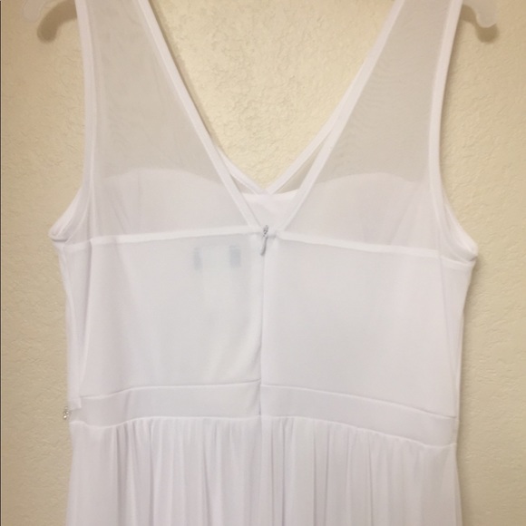 Long, White, Prom/Hoco/Fromal Dress - Picture 3 of 7